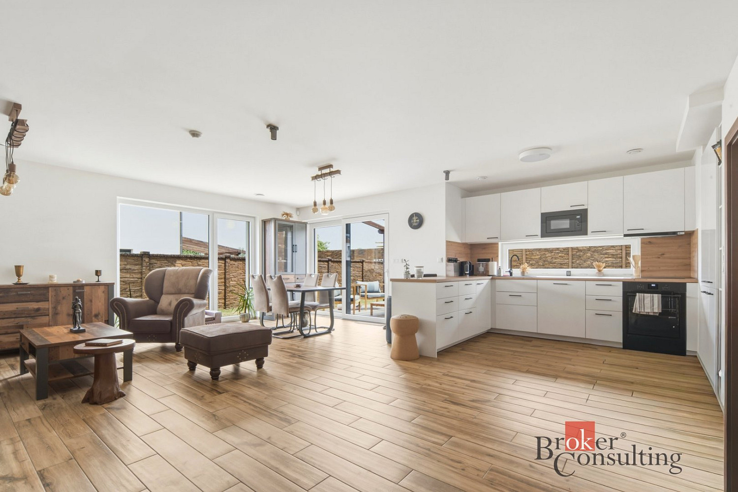 Prodej domu 139 m² s pozemkem 458 m² — photo 2