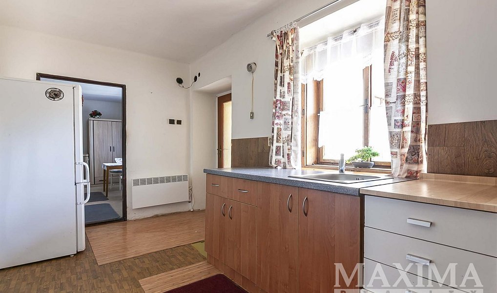 Prodej domu 250 m² s pozemkem 1 555 m², Doubravčice – náhled fotky 18