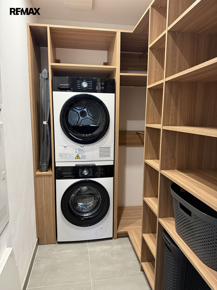 Pronájem bytu 3+kk 80 m² – fotografie 3