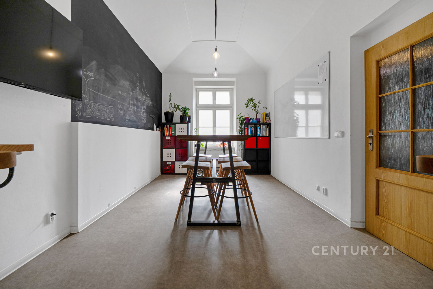 Prodej kanceláře 84 m² – fotografie 2