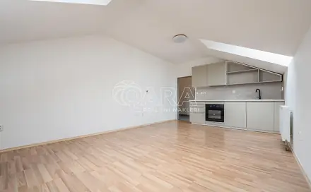 Pronájem bytu 1+kk 31 m², Hostivítova, Písek - Václavské Předměstí