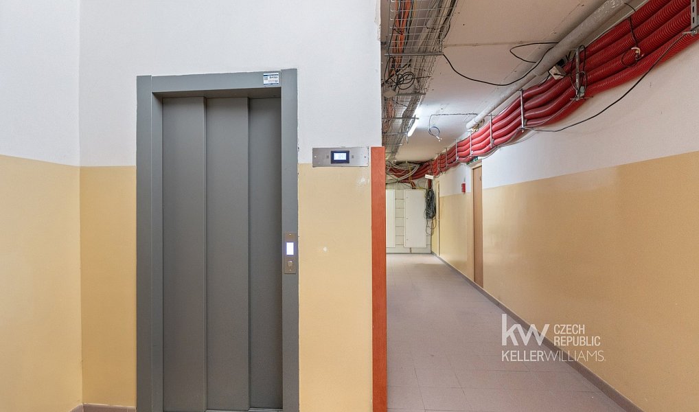 Prodej bytu 3+1 72 m², Praha – náhled fotky 22