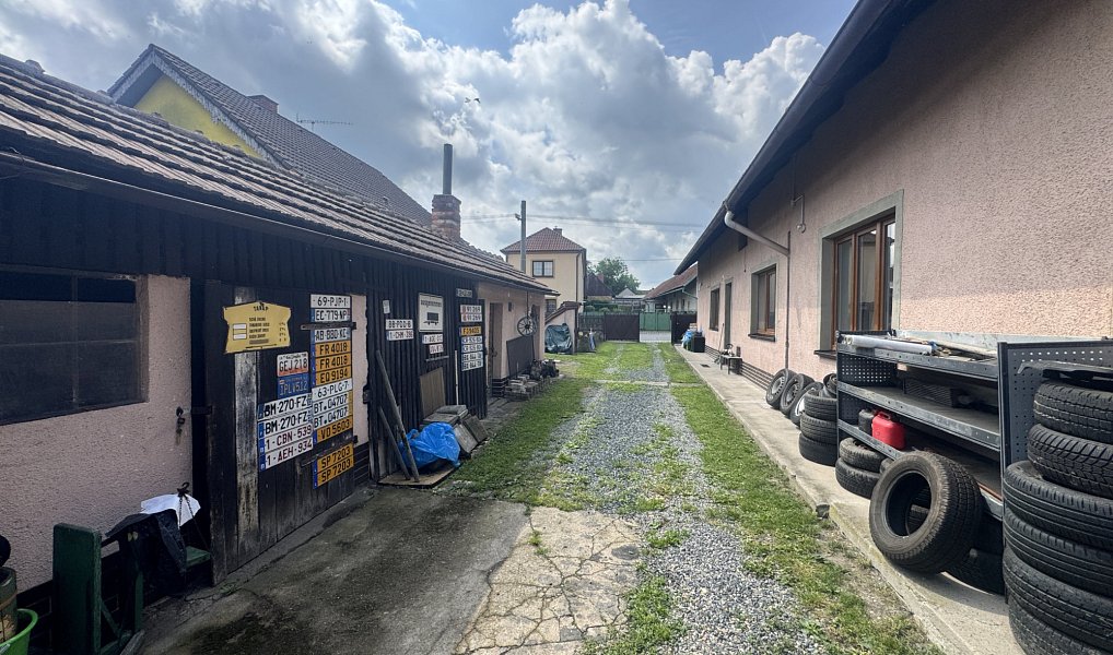 Prodej domu 161 m² s pozemkem 930 m², Lovčice – náhled fotky 21