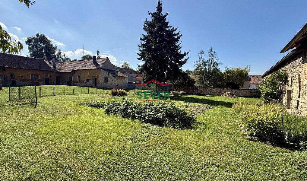 Prodej domu 241 m² s pozemkem 1 596 m², Křesín – náhled fotky 31