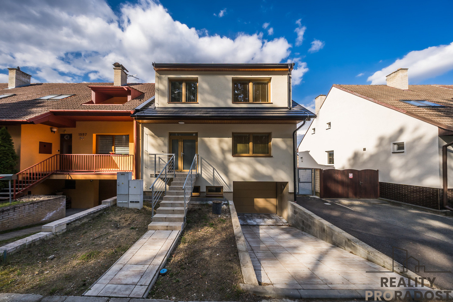 Prodej domu 225 m² s pozemkem 320 m²