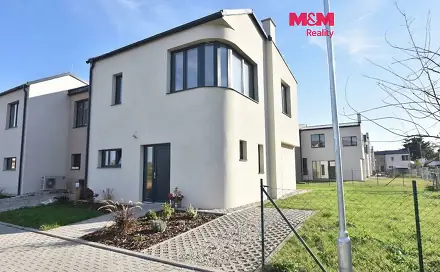 Pronájem domu 87 m² s pozemkem 200 m², Šámalova, Horoušany, okres Praha-východ