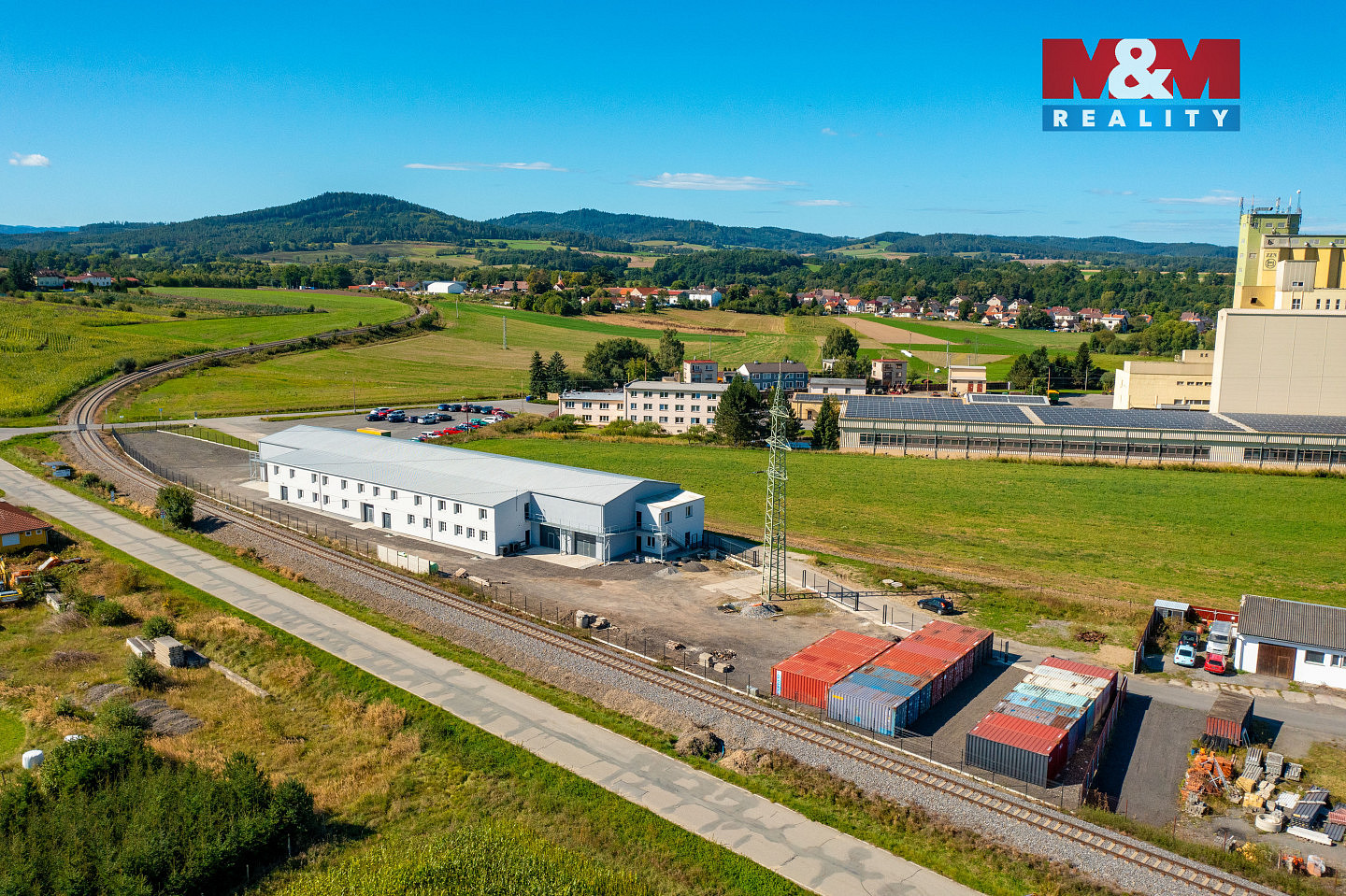 Pronájem komerčního pozemku 1 500 m² — photo 2