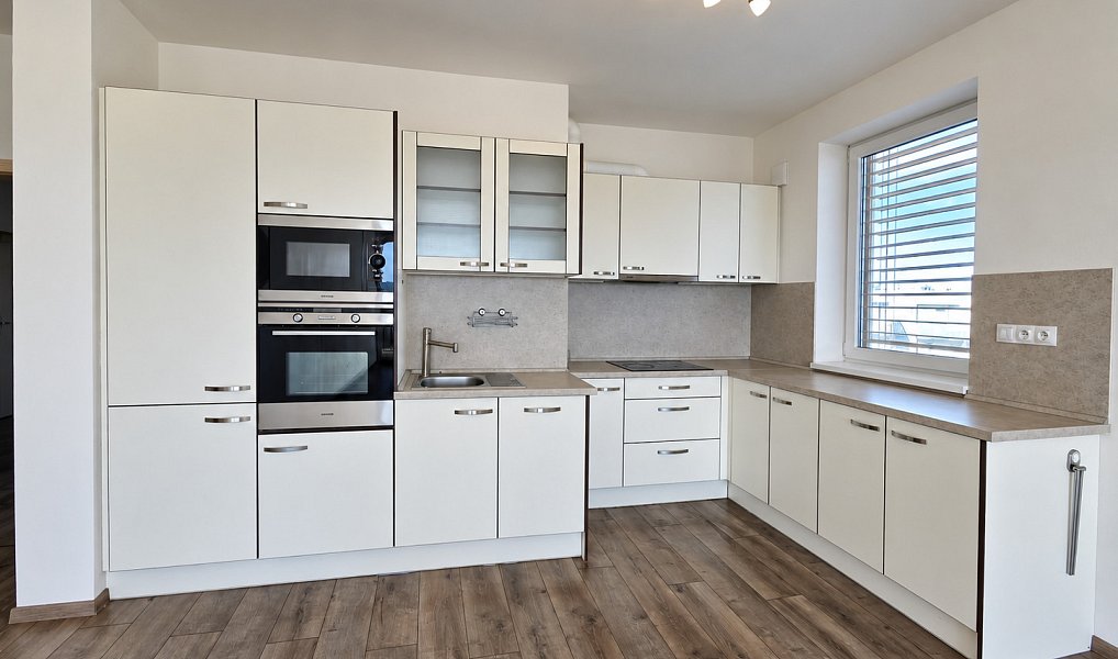 Pronájem bytu 3+kk 97 m², České Budějovice – náhled fotky 7