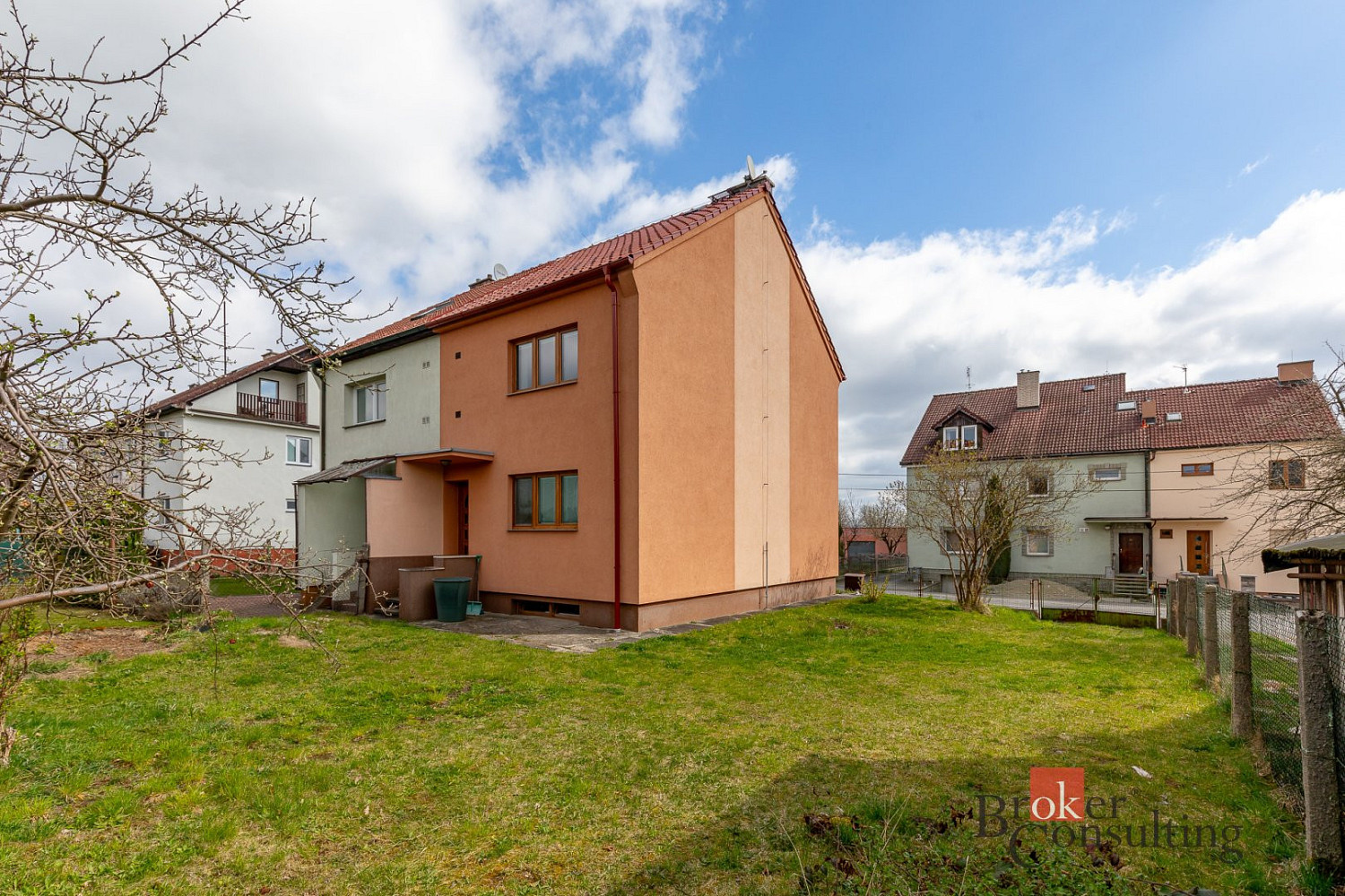 Prodej domu 140 m² s pozemkem 580 m² – fotografie 2