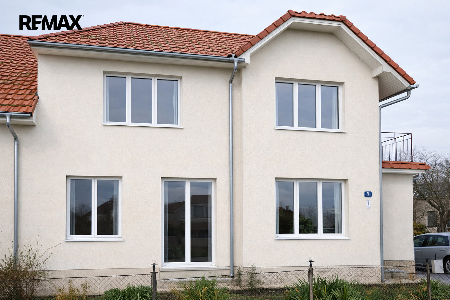 Prodej domu 180 m² s pozemkem 1 156 m² — photo 2