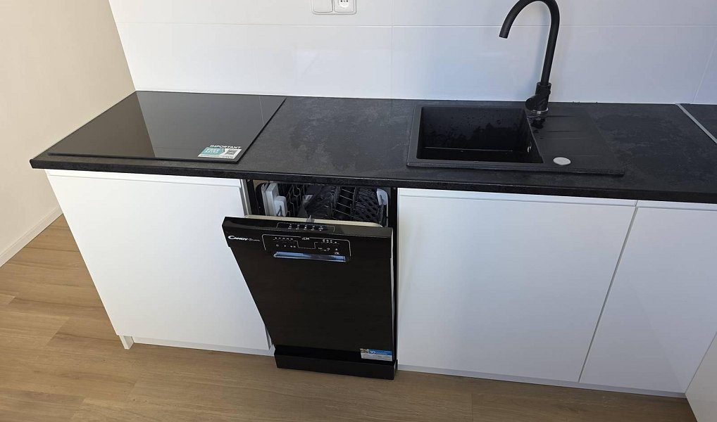 Pronájem bytu 2+1 60 m², Chomutov – náhled fotky 3