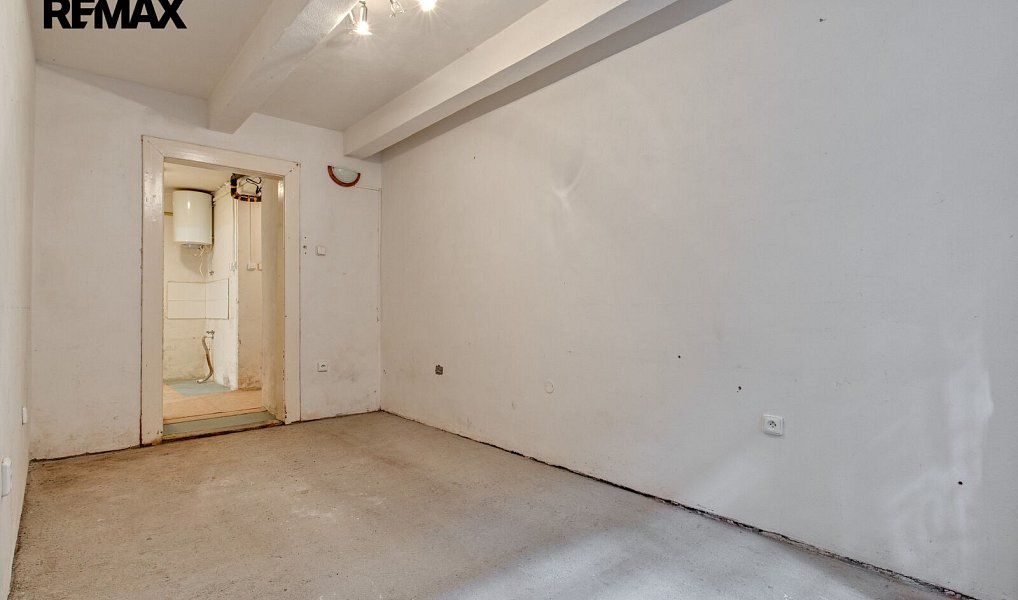 Prodej kanceláře 77 m², Praha – náhled fotky 9