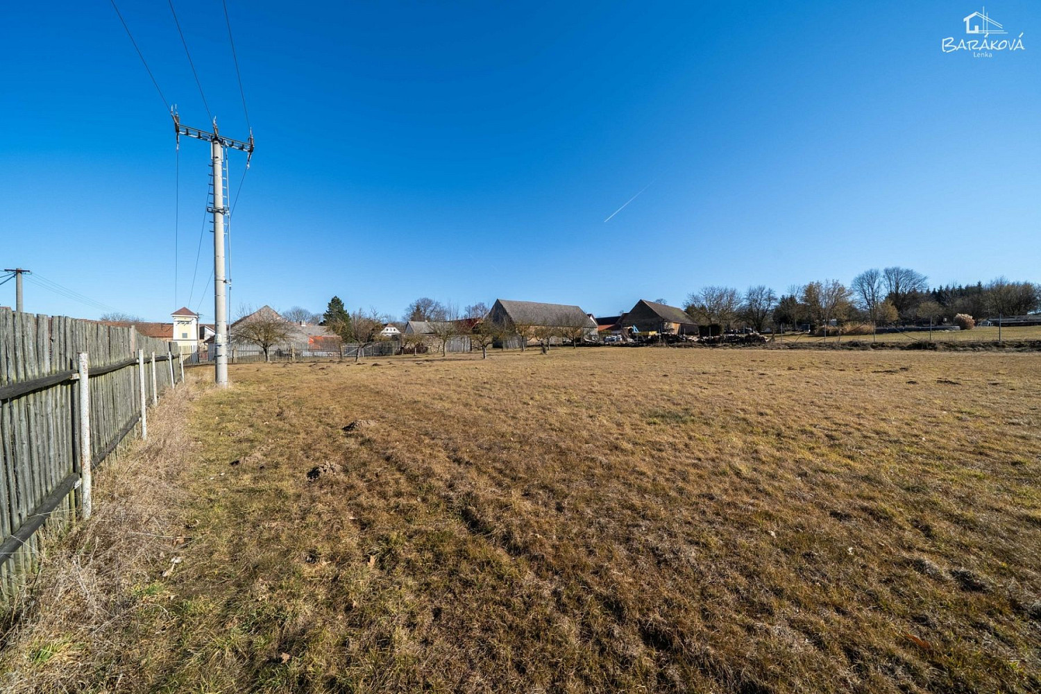 Prodej stavebního pozemku 1 003 m² – fotografie 4