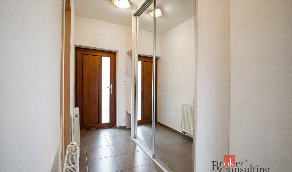 Prodej bytu 4+kk 111 m², Řitka – náhled fotky 8