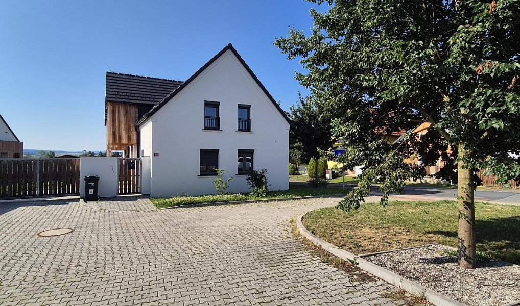 Prodej domu 180 m² s pozemkem 380 m², Kvíčovice – náhled fotky 4
