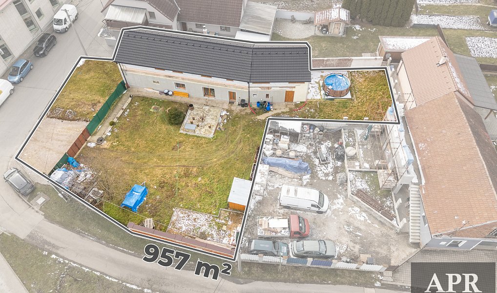 Prodej domu 228 m² s pozemkem 957 m², Pašovice – náhled fotky 28