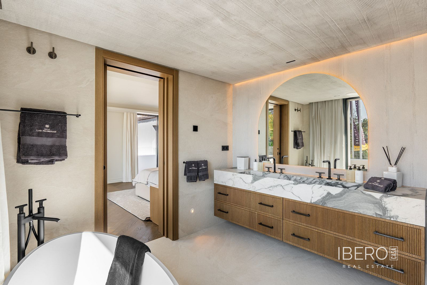 Prodej domu 816 m² s pozemkem 2 563 m² - Vista 4
