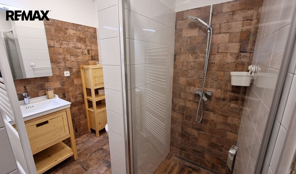 Prodej chaty/chalupy 164 m² s pozemkem 285 345 m², Vsetín – náhled fotky 4