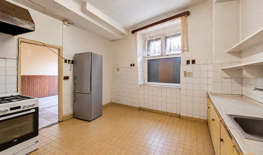 Prodej ubytovacího objektu 663 m², Rakovník – náhled fotky 17