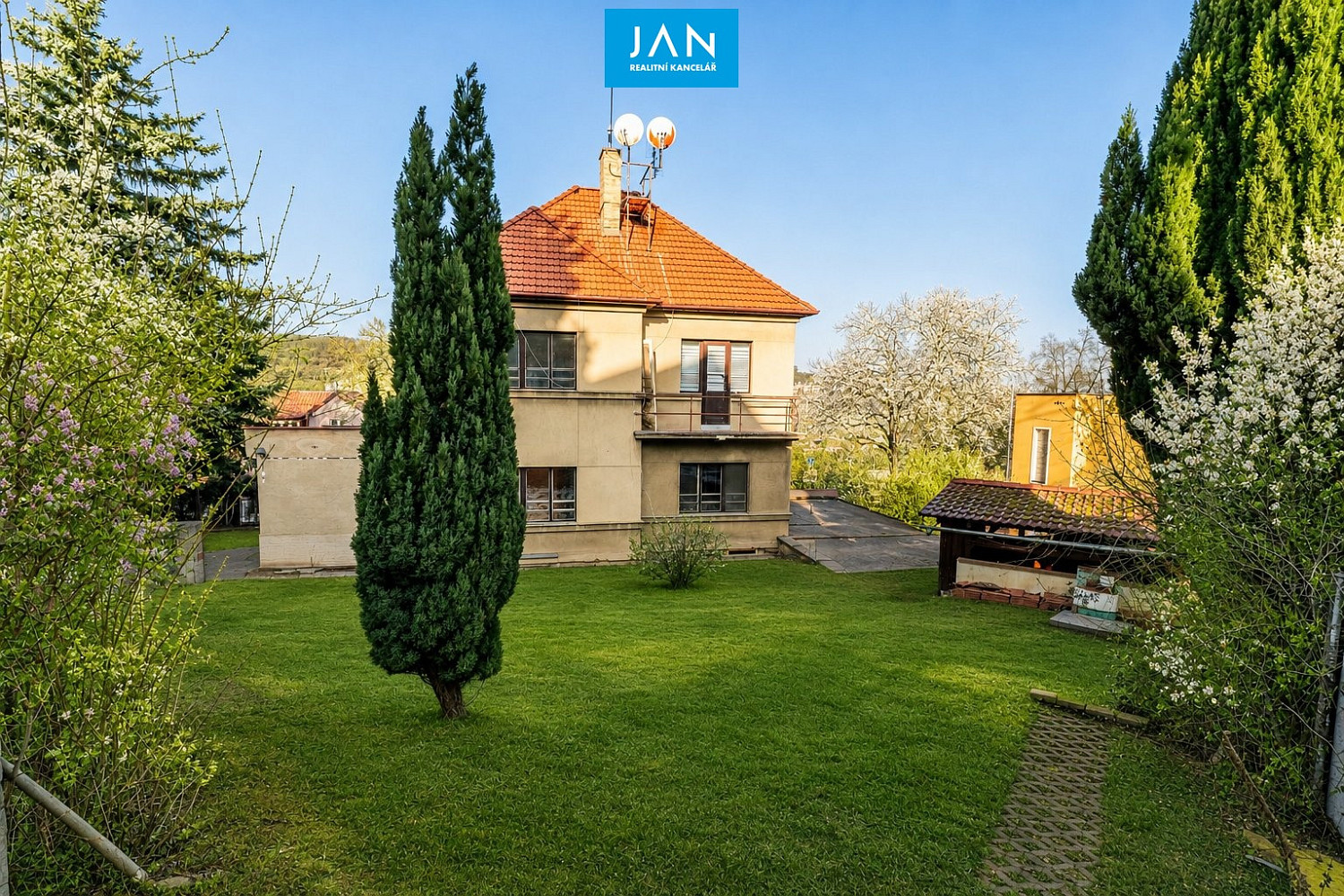 Prodej domu 330 m² s pozemkem 637 m²
