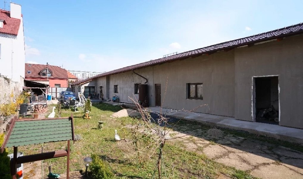 Prodej nájemního domu, činžáku 180 m², Praha – náhled fotky 9