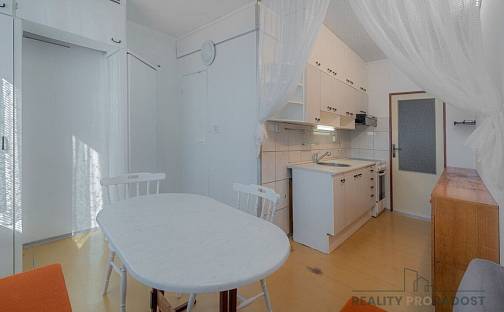 Pronájem bytu 2+1 53 m², Sídliště, Moravský Krumlov, okres Znojmo