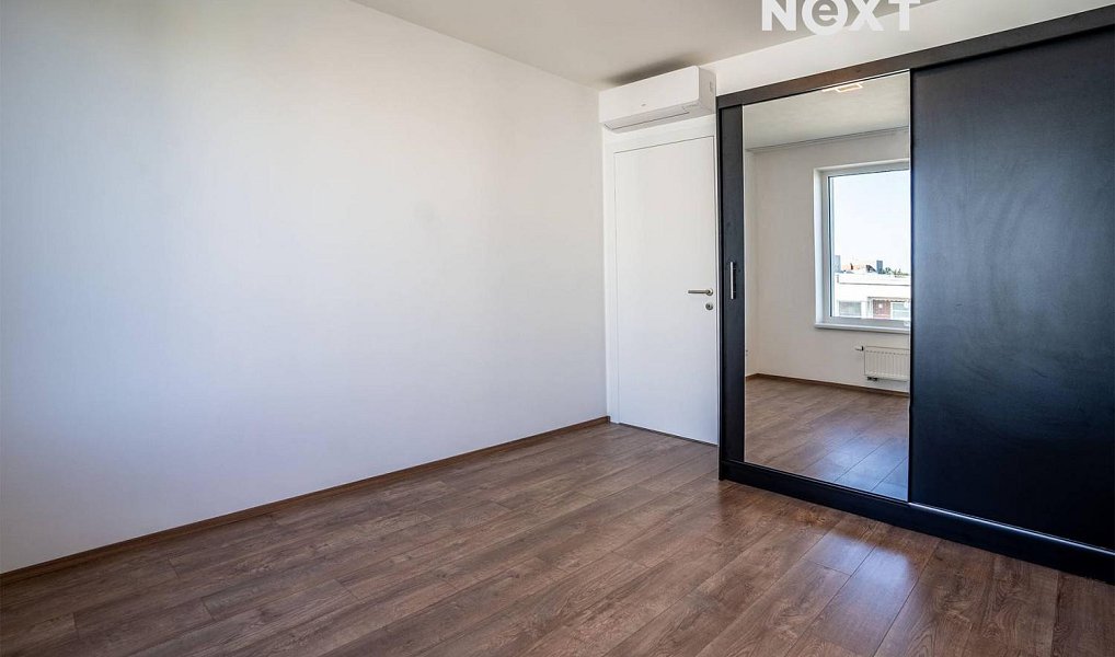 Prodej bytu 3+kk 196 m², Hradec Králové – náhled fotky 8