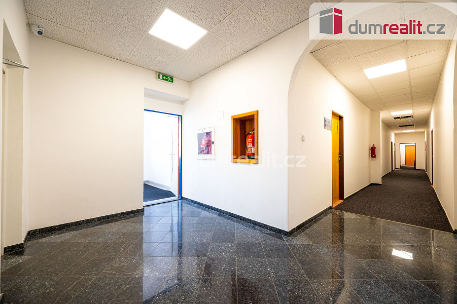 Pronájem kanceláře 30 m² — photo 5