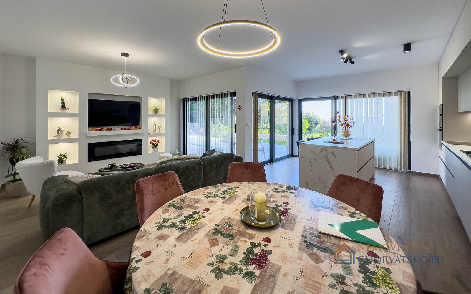 Pronájem domu 235 m² s pozemkem 235 m² - Widok 3