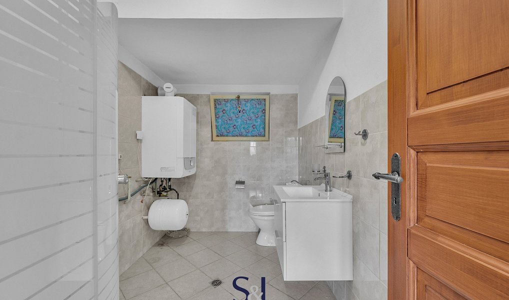 Prodej domu 245 m² s pozemkem 973 m², Nový Bor – náhled fotky 42