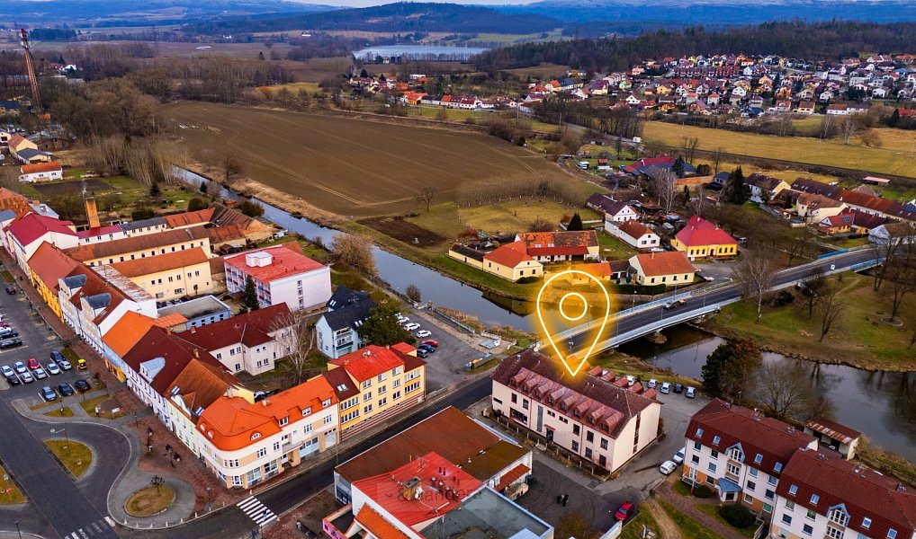 Prodej ubytovacího objektu 1 104 m², Protivín – náhled fotky 6