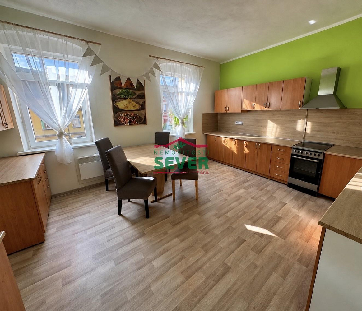 Prodej domu 571 m² s pozemkem 158 m² – fotografie 3