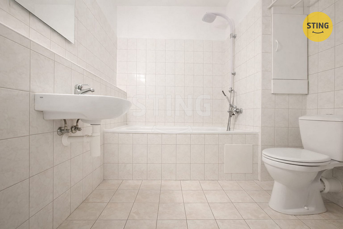 Pronájem bytu 1+kk 38 m² – fotografie 5