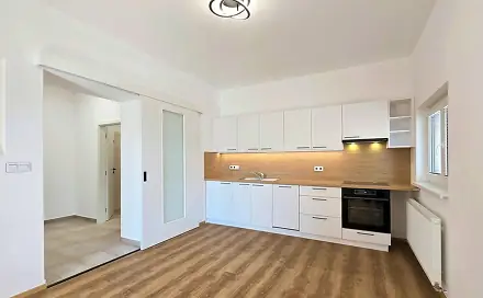 Pronájem bytu 2+kk 38 m², Na Parkáně, Beroun - Beroun-Město
