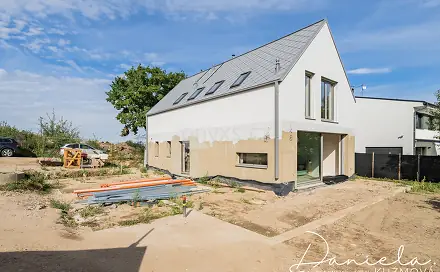 Prodej domu 155 m² s pozemkem 816 m², Pampelišková, Mukařov - Srbín, okres Praha-východ
