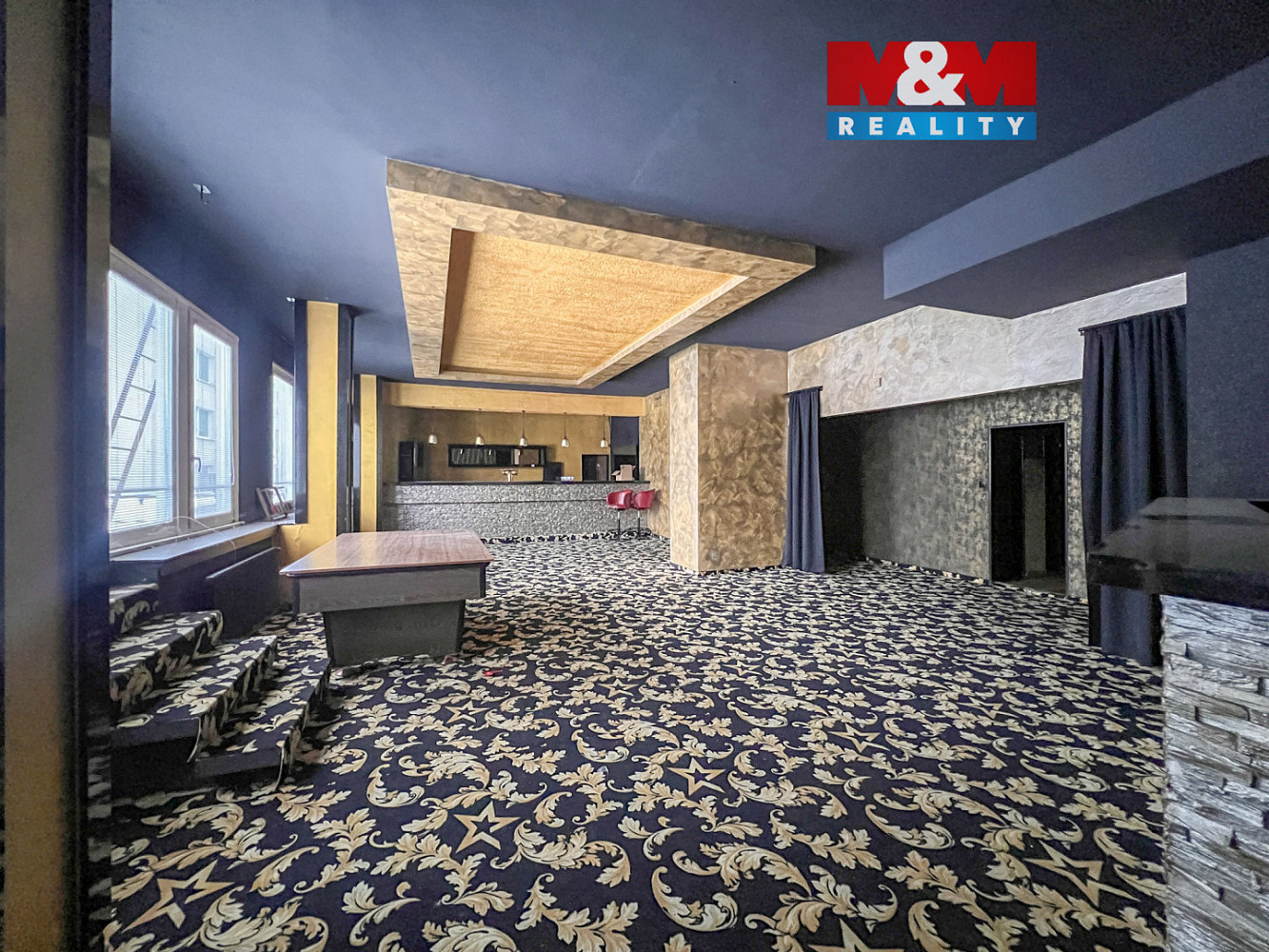 Pronájem obchodních prostor 3 213 m²
