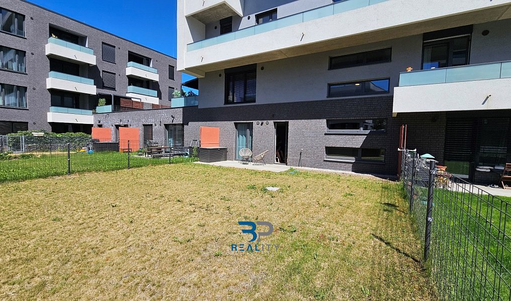 Pronájem bytu 1+kk 26 m², Praha – náhled fotky 7