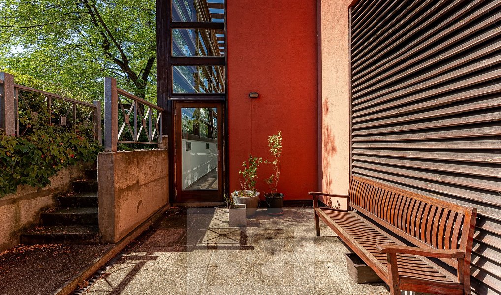 Prodej bytu 6+kk 230 m², Praha – náhled fotky 25