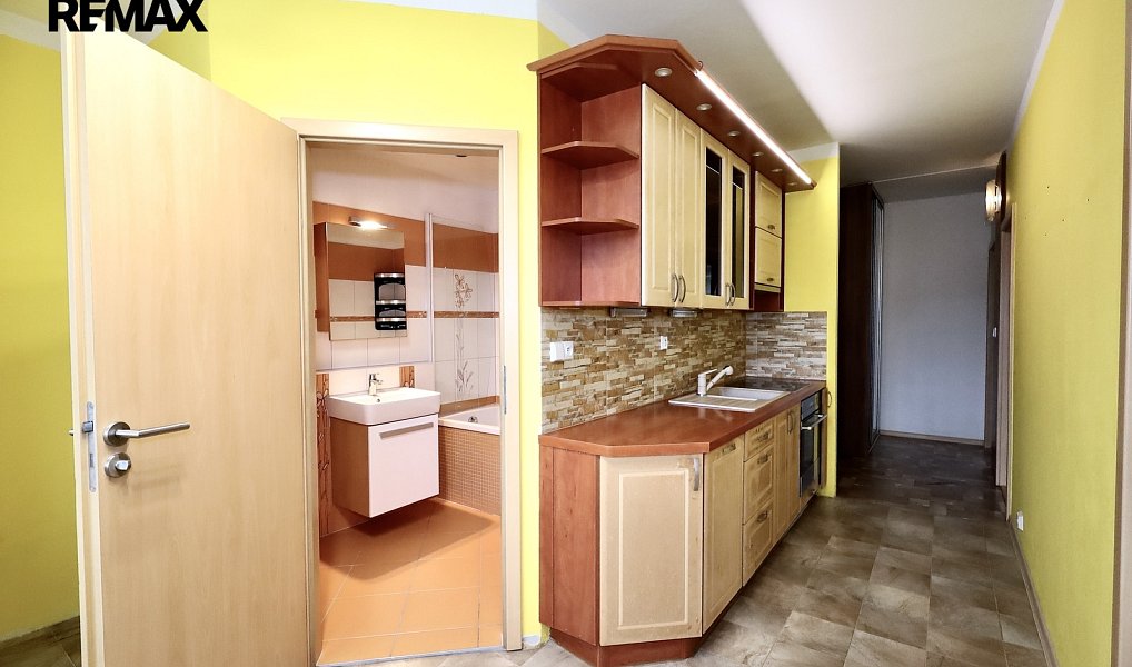 Pronájem bytu 2+1 63 m², Poniklá – náhled fotky 2