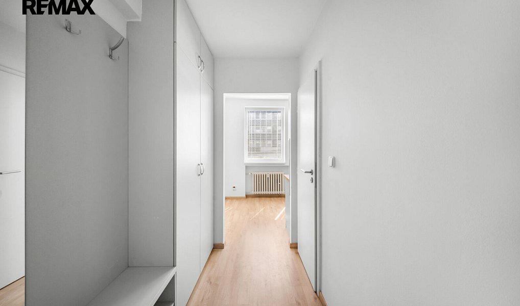 Prodej bytu 1+1 34 m², Praha – náhled fotky 9