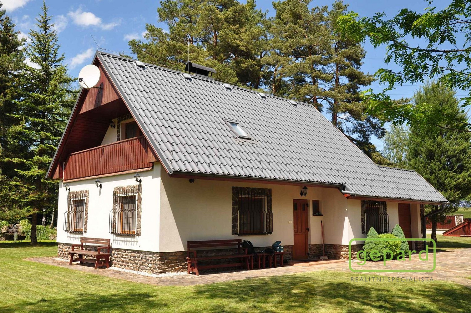 Prodej domu 222 m² s pozemkem 7 330 m² – fotografie 2