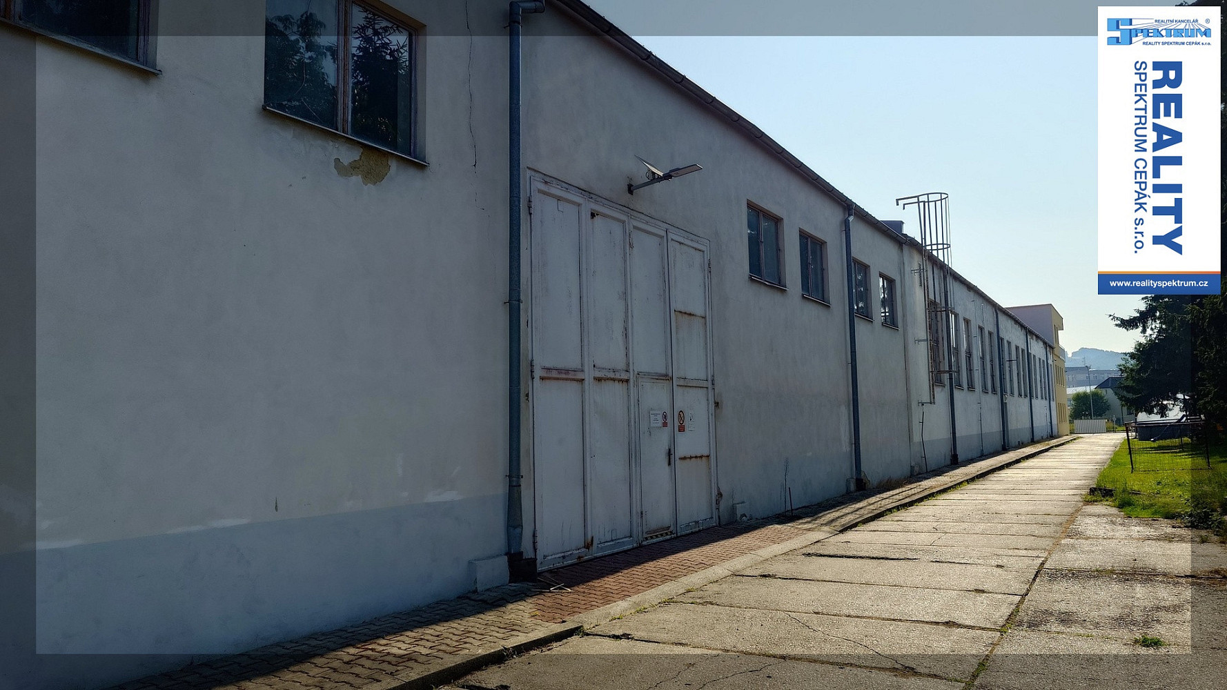 Pronájem skladovacích prostor 420 m² — photo 2