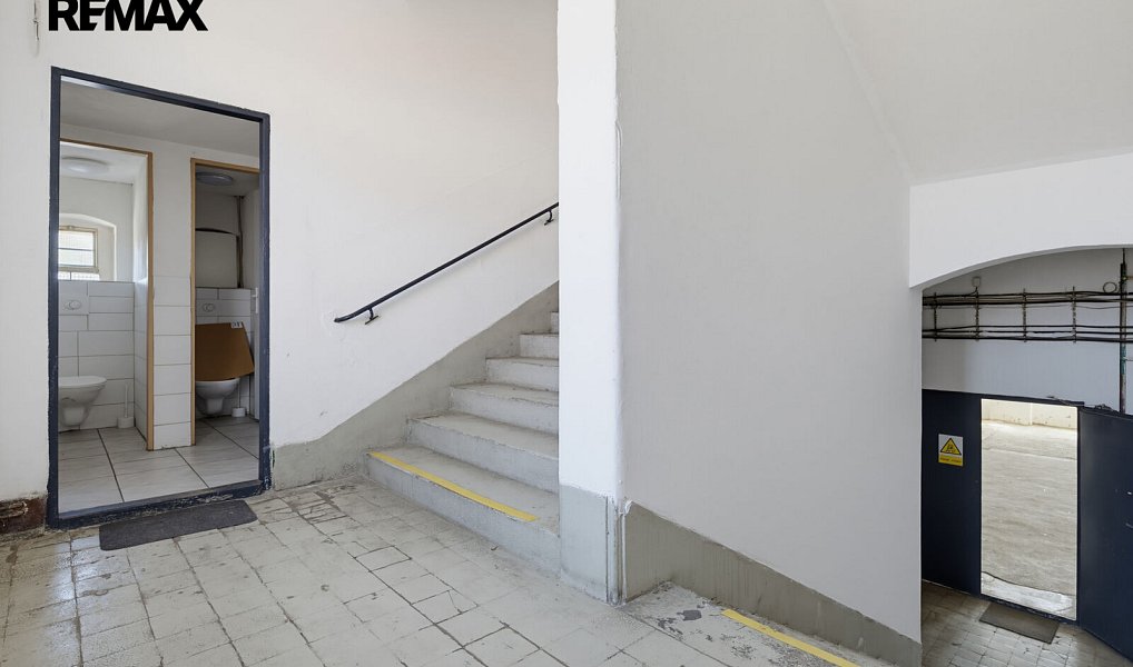 Pronájem výrobních prostor 2 350 m², Aš – náhled fotky 13