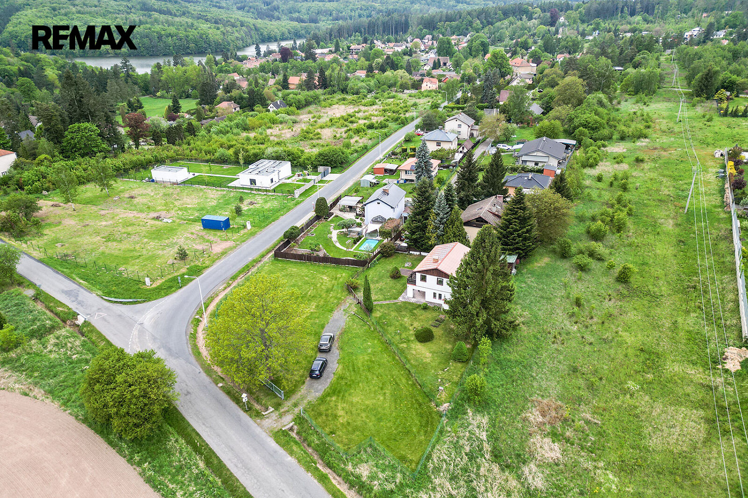 Prodej stavebního pozemku 1 968 m² – fotografie 4