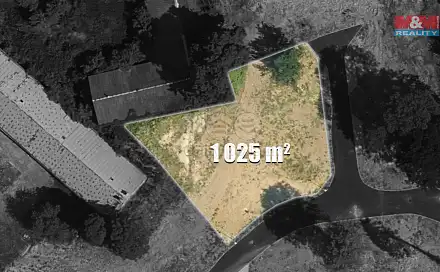 Prodej stavebního pozemku 1 025 m², Podhořany u Ronova, okres Chrudim