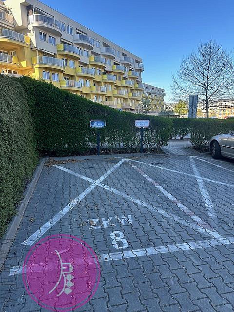 Pronájem parkovacího stání na ulici okružní v olomouci — photo 2