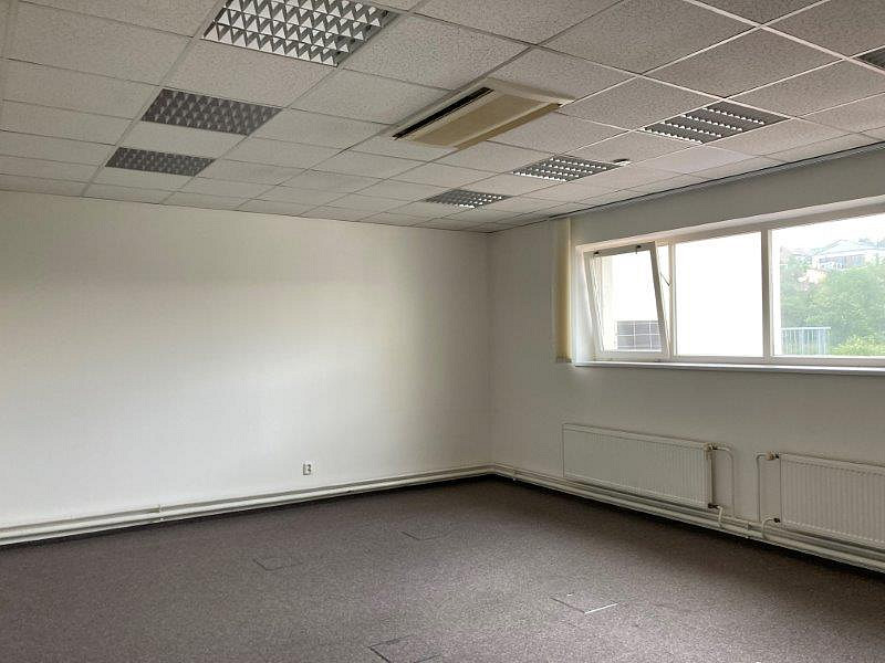 Pronájem kanceláře 103 m² – fotografie 4