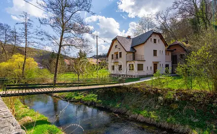 Prodej domu 312 m² s pozemkem 3 785 m², Ke Svatému Jánu, Beroun - Beroun-Hostim