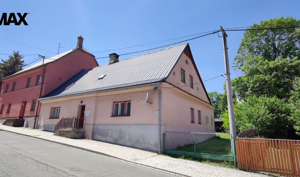 Prodej domu 220 m² s pozemkem 726 m², Rýmařov – fotka 1 z 32