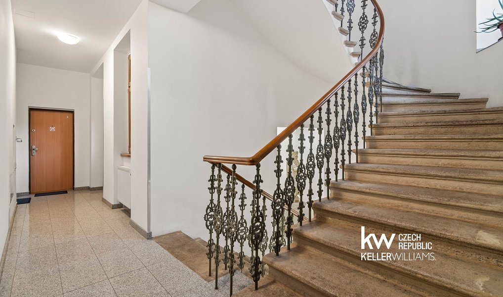 Prodej bytu 2+1 72 m², Praha – náhled fotky 8